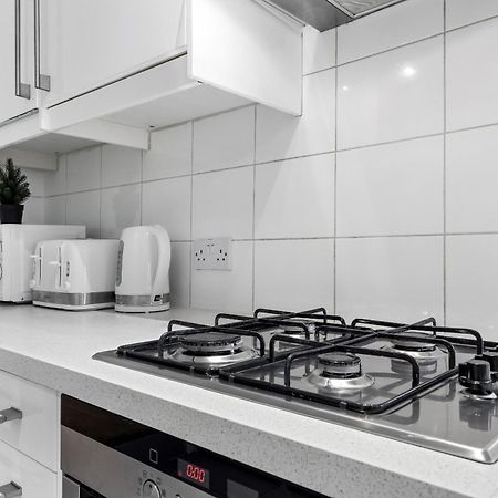 Luxury 4-Bedroom Modern Flat In Central London Steps From Station, Sleeps 9 In Style! Extérieur photo