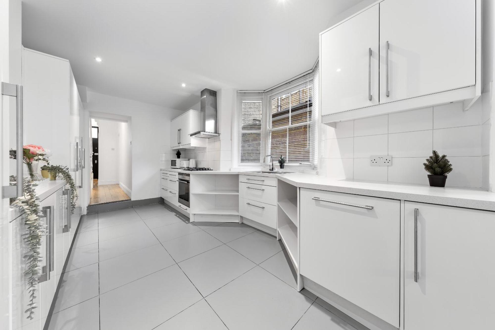 Luxury 4-Bedroom Modern Flat In Central London Steps From Station, Sleeps 9 In Style! Extérieur photo