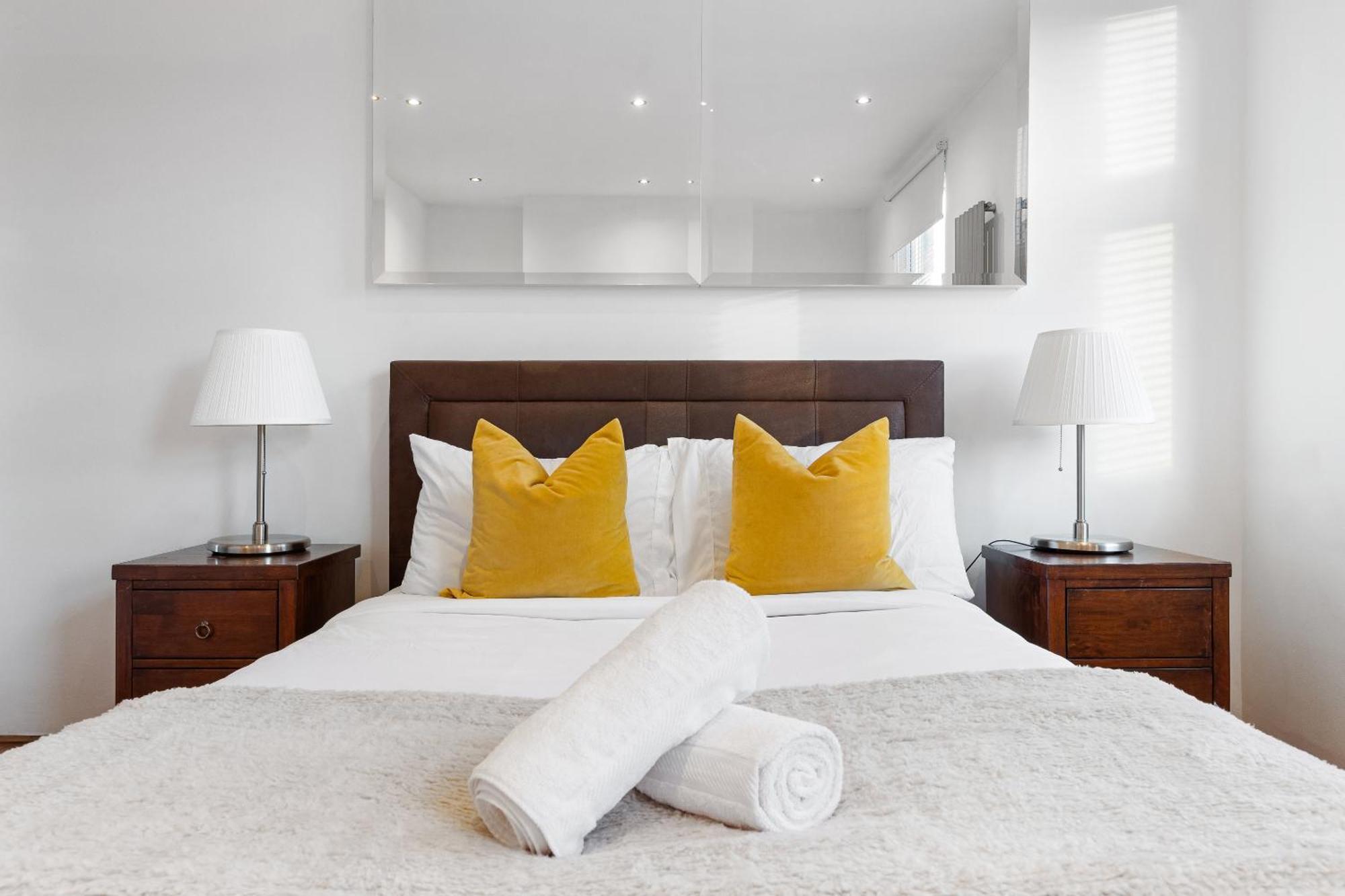Luxury 4-Bedroom Modern Flat In Central London Steps From Station, Sleeps 9 In Style! Extérieur photo