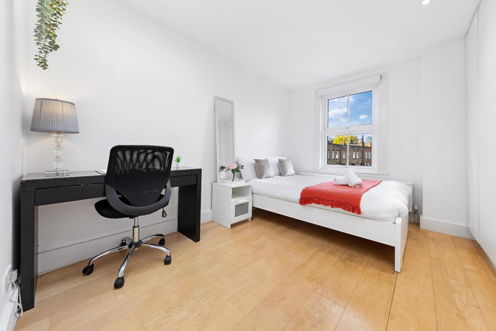 Luxury 4-Bedroom Modern Flat In Central London Steps From Station, Sleeps 9 In Style! Extérieur photo