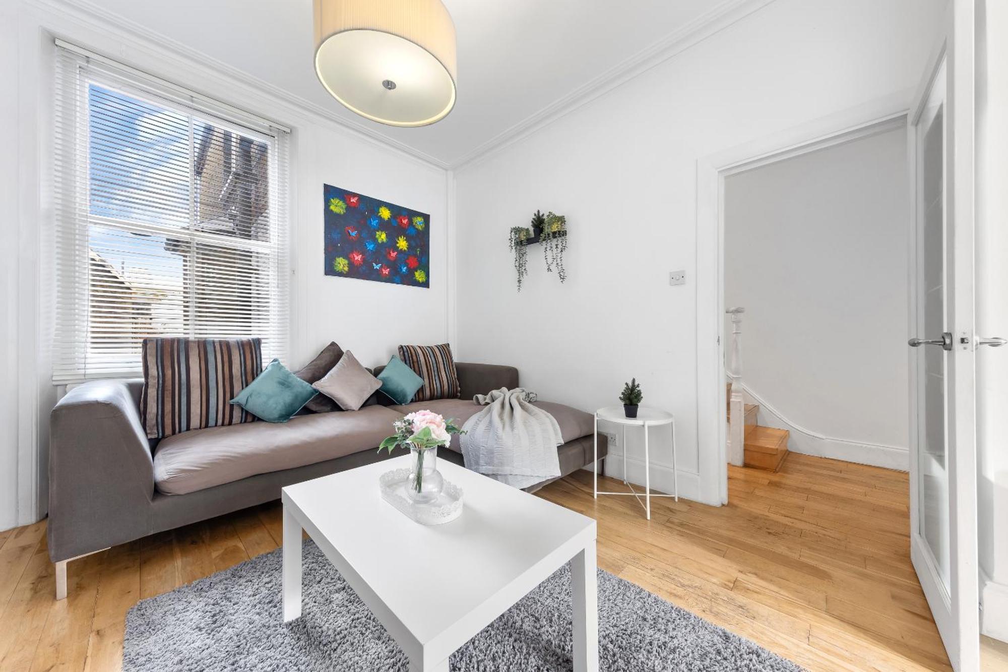Luxury 4-Bedroom Modern Flat In Central London Steps From Station, Sleeps 9 In Style! Extérieur photo