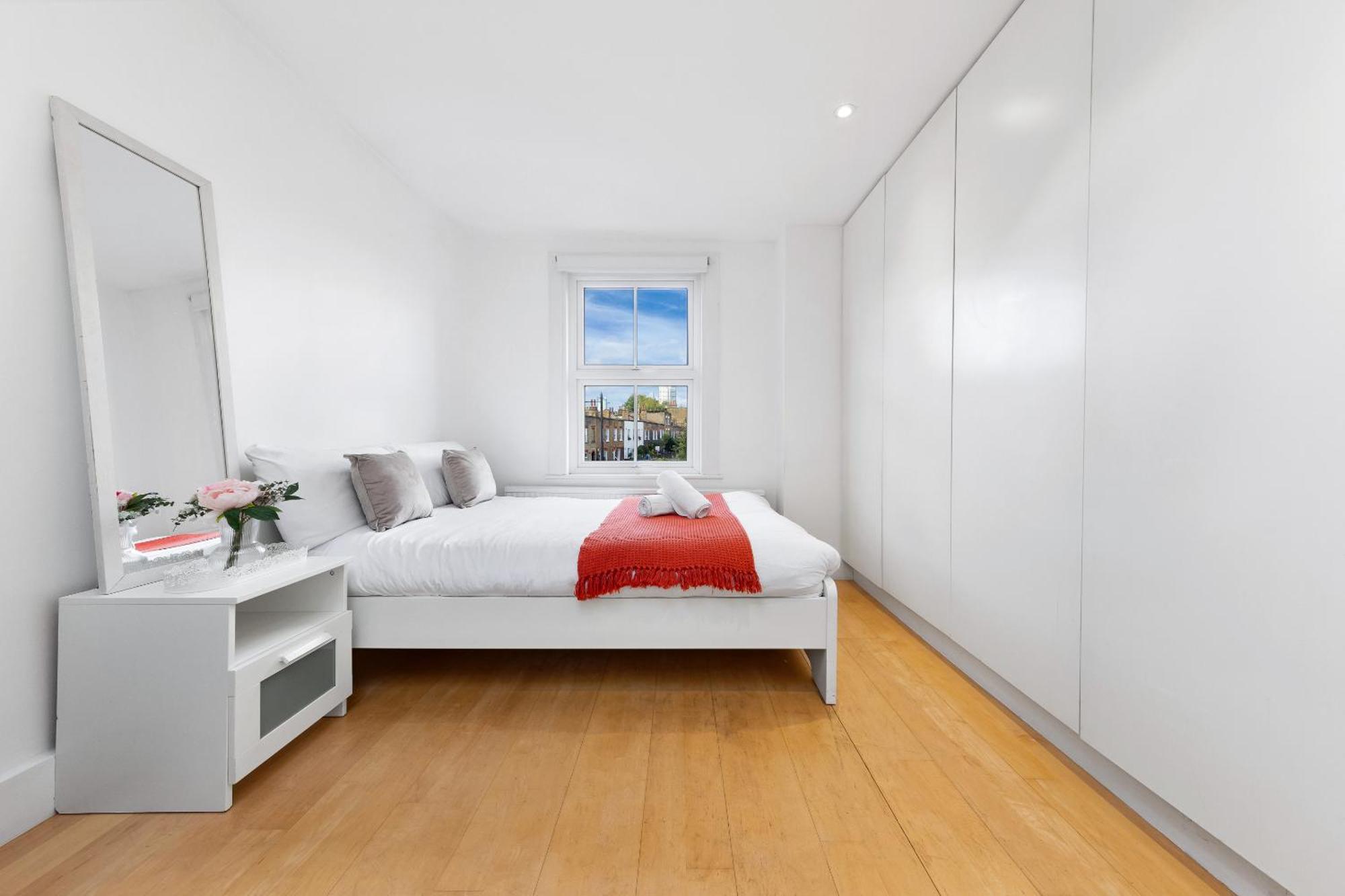 Luxury 4-Bedroom Modern Flat In Central London Steps From Station, Sleeps 9 In Style! Extérieur photo