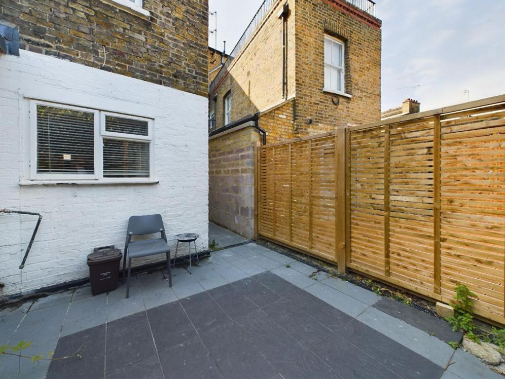 Luxury 4-Bedroom Modern Flat In Central London Steps From Station, Sleeps 9 In Style! Chambre photo