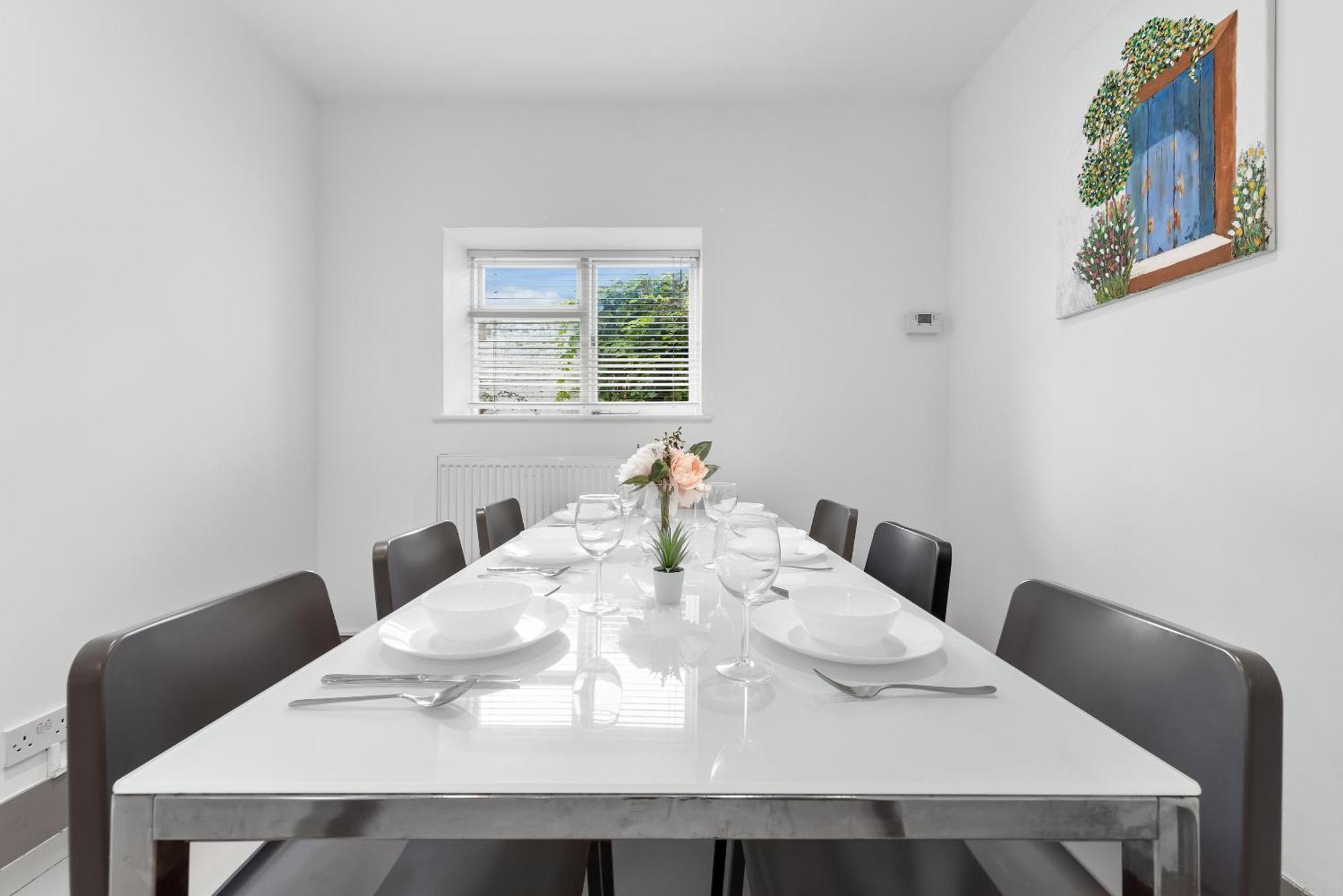 Luxury 4-Bedroom Modern Flat In Central London Steps From Station, Sleeps 9 In Style! Extérieur photo