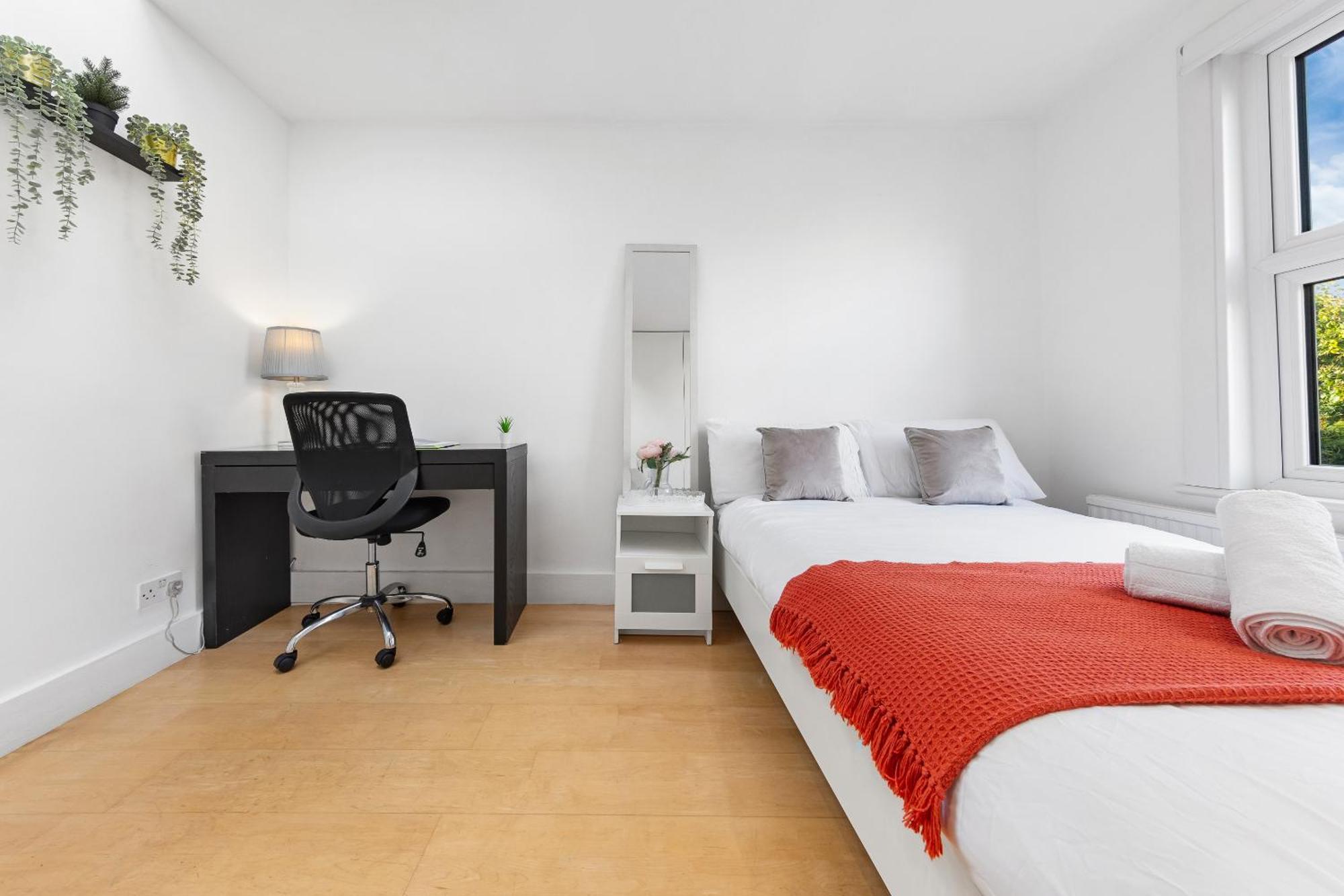 Luxury 4-Bedroom Modern Flat In Central London Steps From Station, Sleeps 9 In Style! Extérieur photo